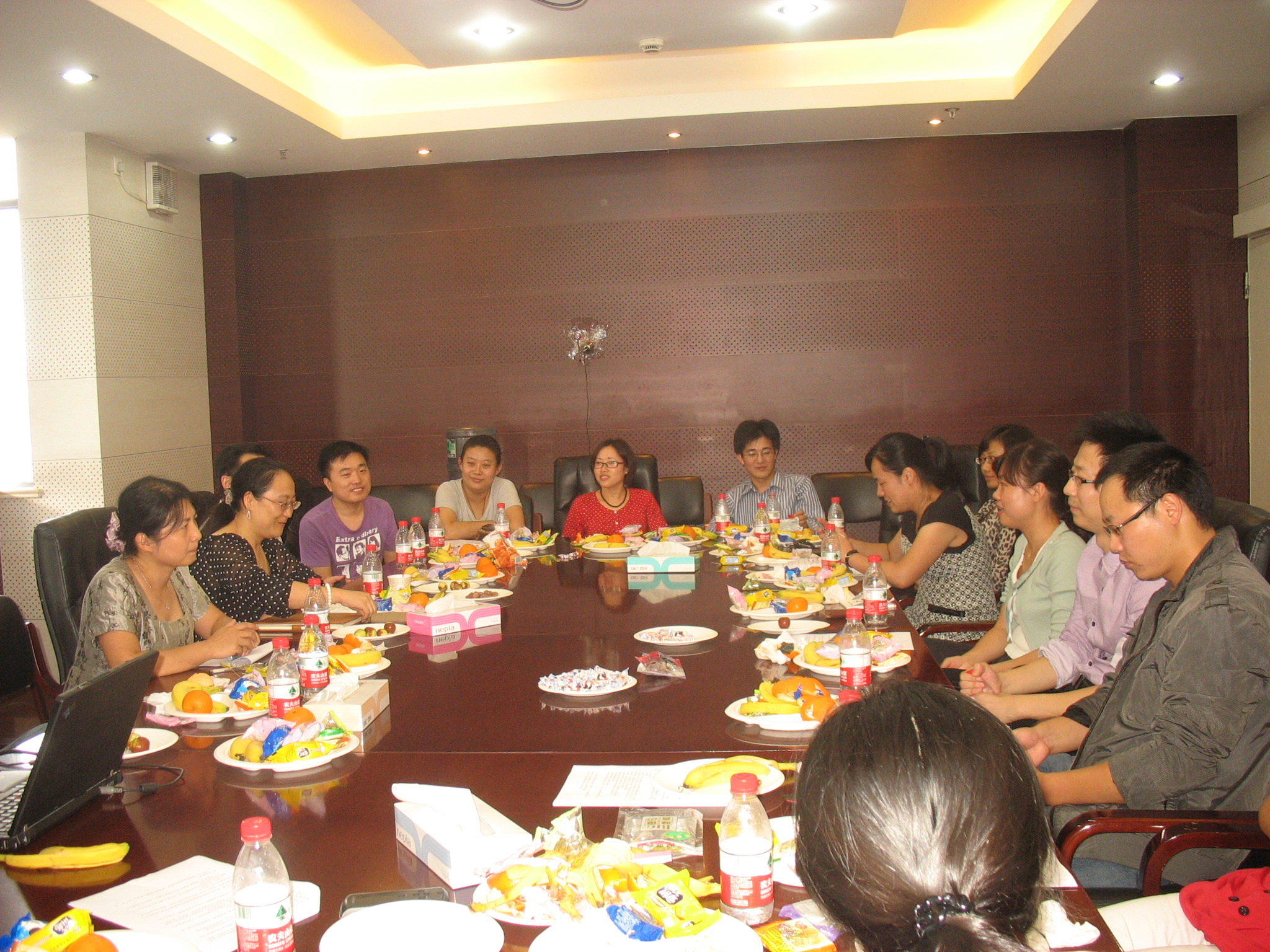 yl23455永利官网召开青年教师座谈会